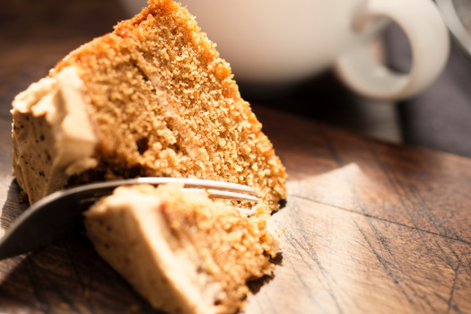 5 Insider Tips On How To Cut A Clean Slice Of Cake Every Time