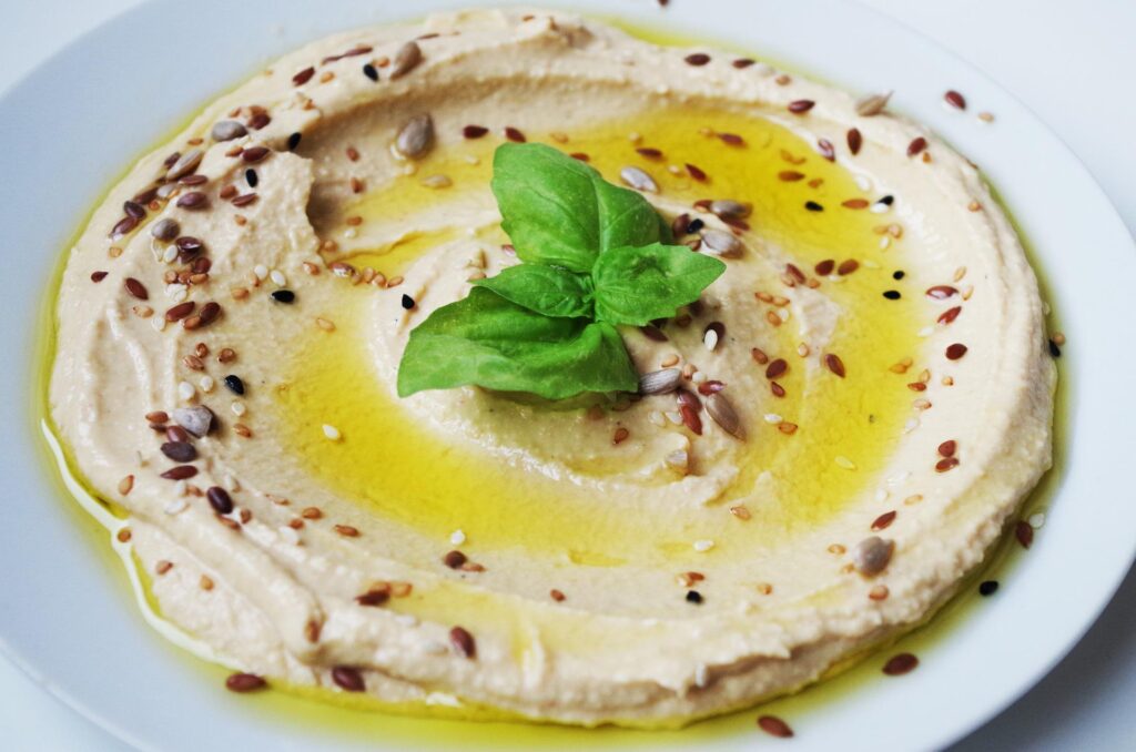 Hummus is a surprising super food for you. It's loaded with protein, fiber and has all kinds of antioxidants that can help your body fight off diseases and contribute to weight loss. A crucial #SuperFood, one who deserves to be taken seriously.