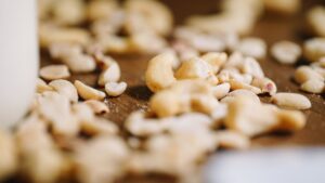 How Peanuts Can Help In Weight Loss